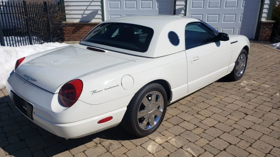 2002 Ford Thunderbird 11th Gen - Image 12 of 28