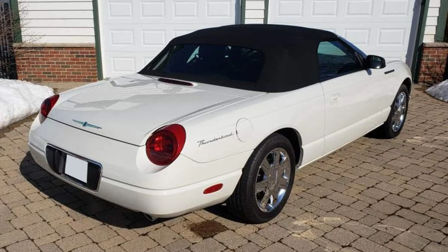 2002 Ford Thunderbird 11th Gen - Image 16 of 28
