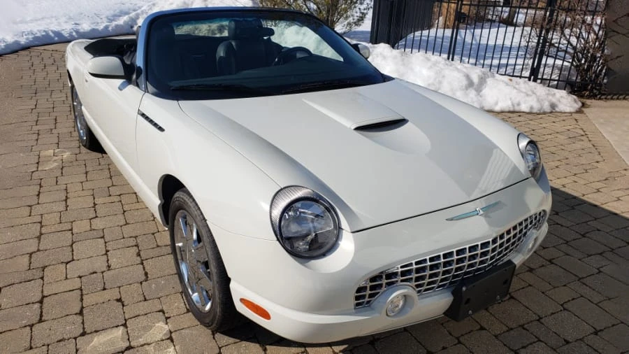 2002 Ford Thunderbird 11th Gen - Image 19 of 28