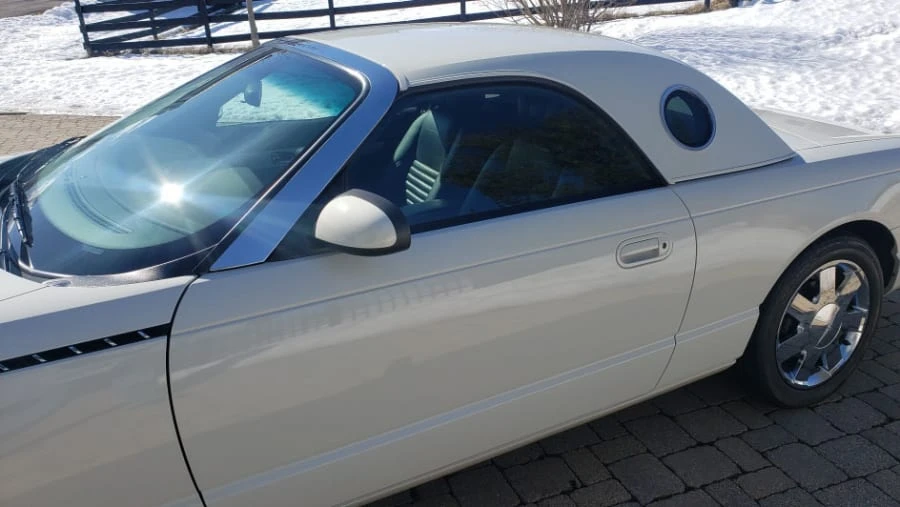 2002 Ford Thunderbird 11th Gen - Image 24 of 28