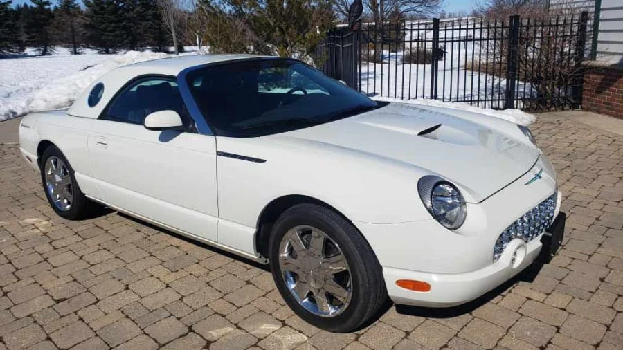 2002 Ford Thunderbird 11th Gen - Image 27 of 28