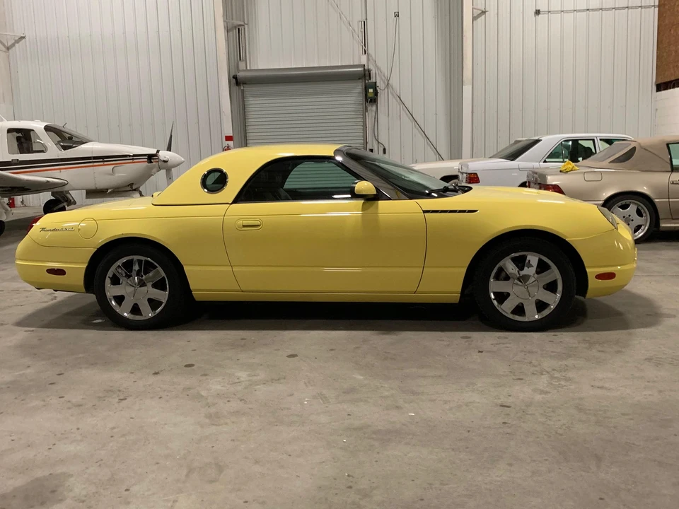 2002 Ford Thunderbird 11th Gen - Image 9 of 31