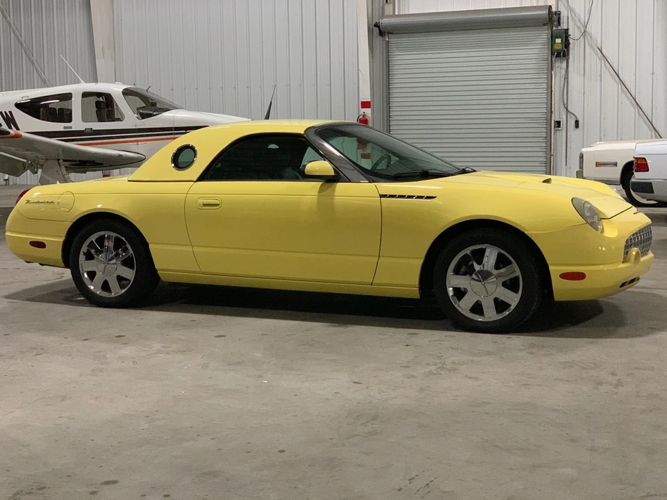 2002 Ford Thunderbird 11th Gen - Image 4 of 31