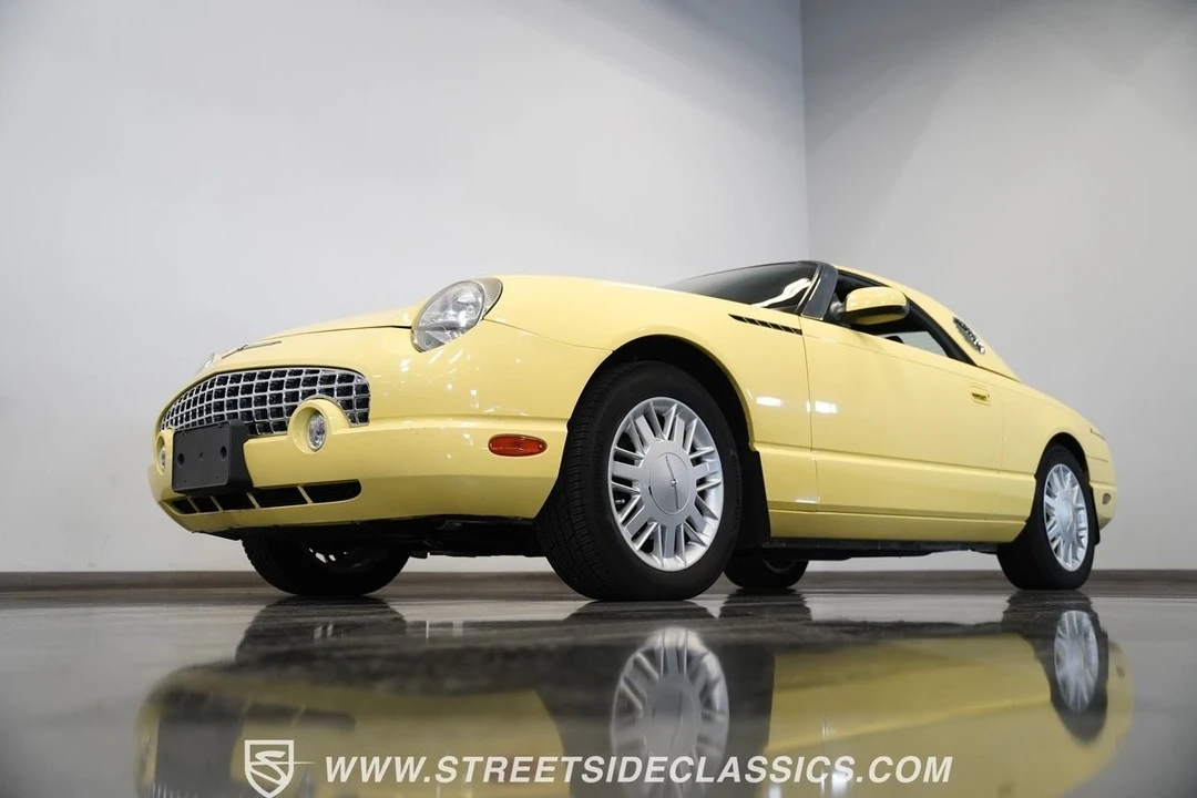 2002 Ford Thunderbird 11th Gen - Image 6 of 12