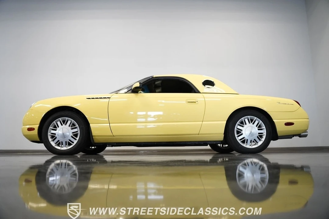 2002 Ford Thunderbird 11th Gen - Image 10 of 12
