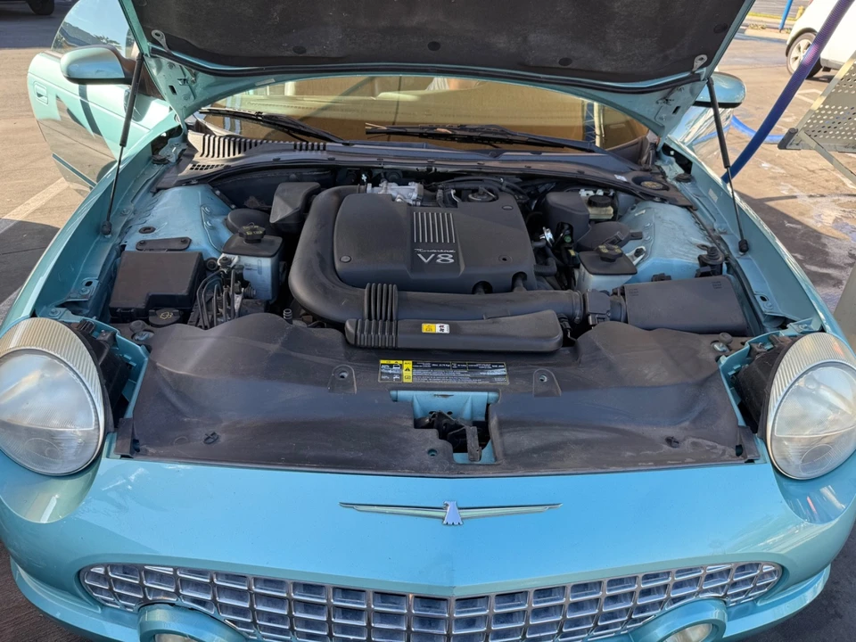 2002 Ford Thunderbird 10th Gen - Image 5 of 13