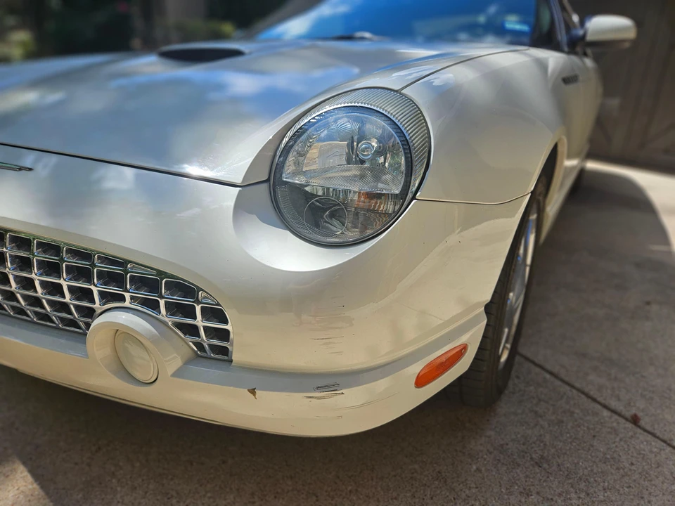 2002 Ford Thunderbird 10th Gen - Image 26 of 31