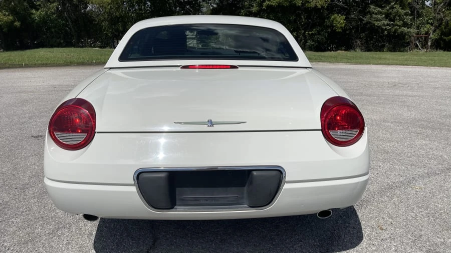 2002 Ford Thunderbird 11th Gen - Image 9 of 23