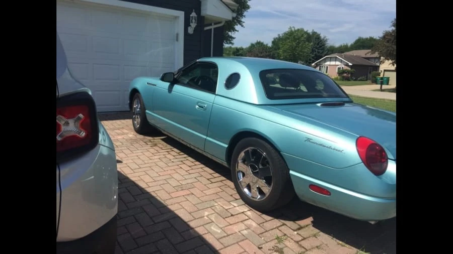 2002 Ford Thunderbird 11th Gen - Image 2 of 11