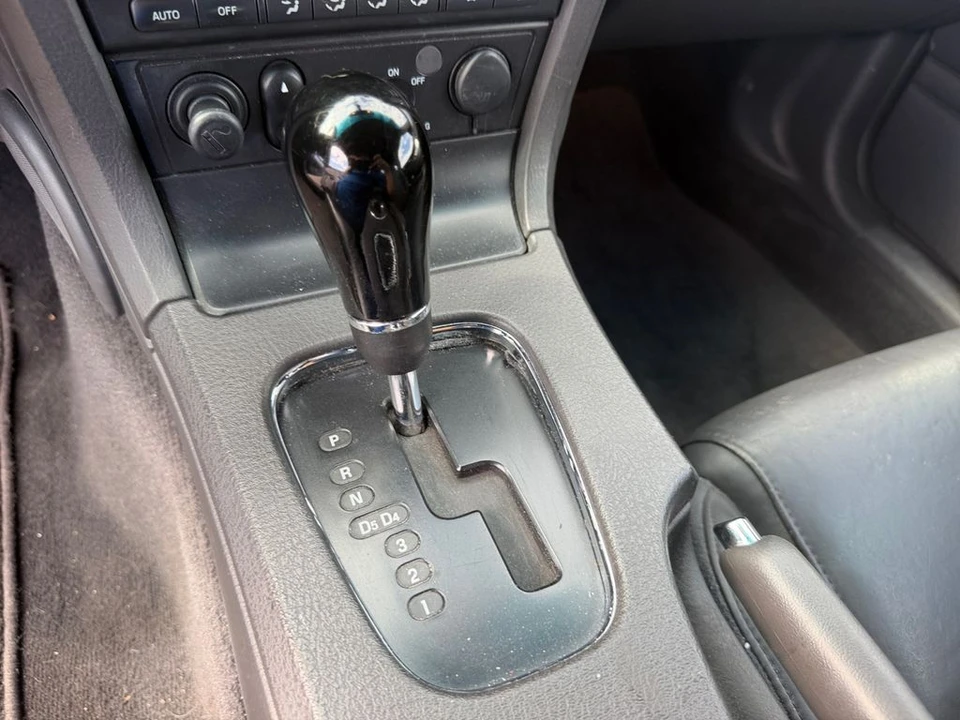 2002 Ford Thunderbird 11th Gen - Image 16 of 22