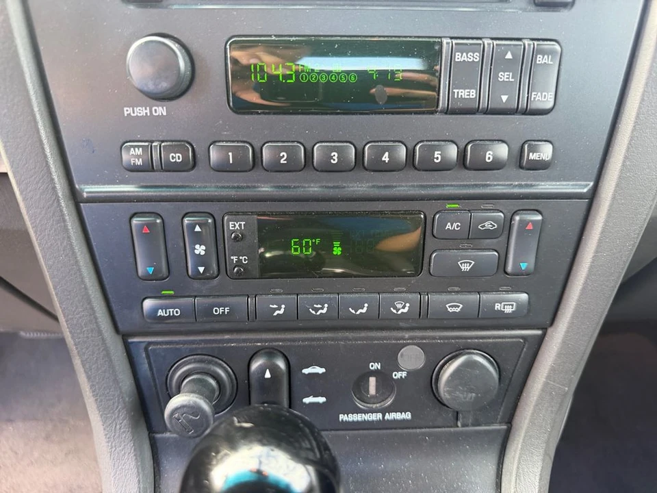 2002 Ford Thunderbird 11th Gen - Image 14 of 22