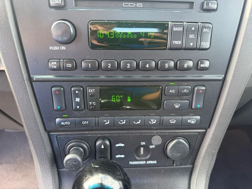 2002 Ford Thunderbird 11th Gen - Image 15 of 22