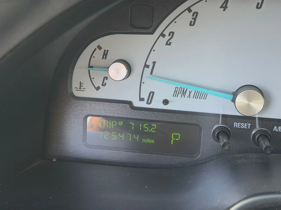 2002 Ford Thunderbird 11th Gen - Image 12 of 22