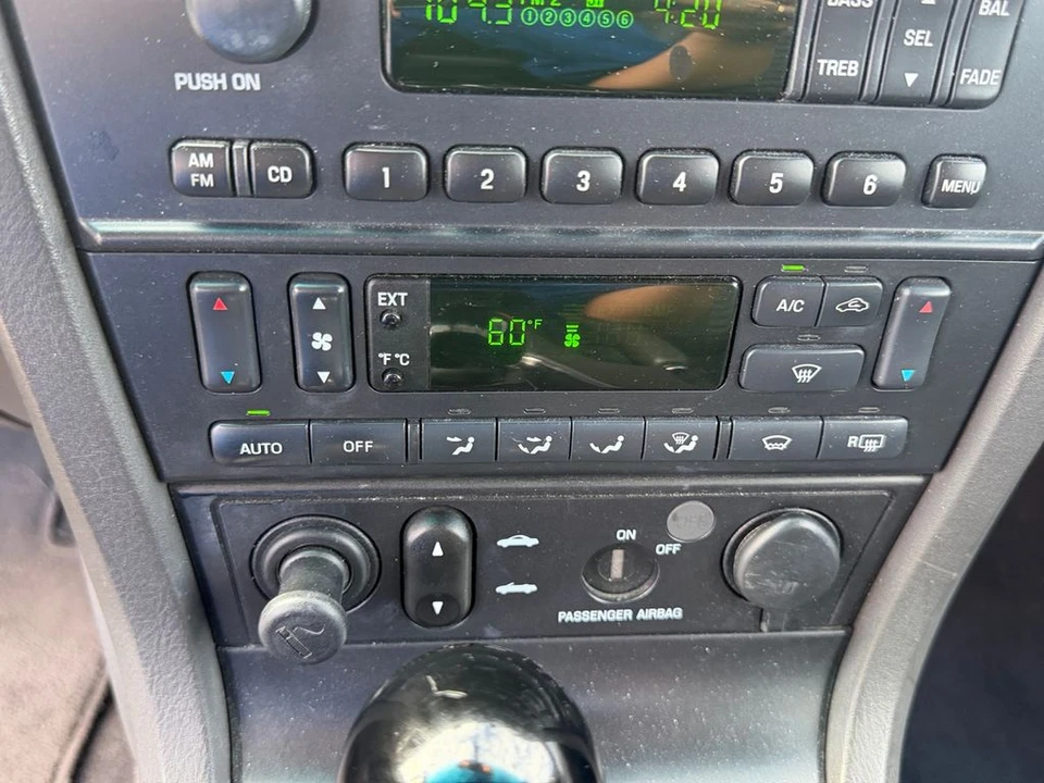 2002 Ford Thunderbird 11th Gen - Image 17 of 22