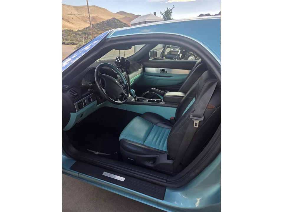 2002 Ford Thunderbird 11th Gen - Image 5 of 12