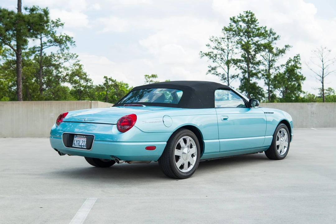 2002 Ford Thunderbird 11th Gen - Image 10 of 31