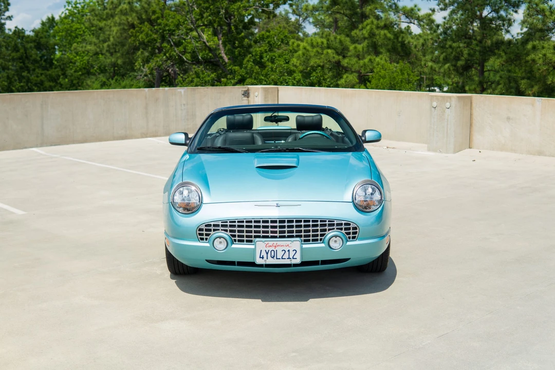 2002 Ford Thunderbird 11th Gen - Image 18 of 31