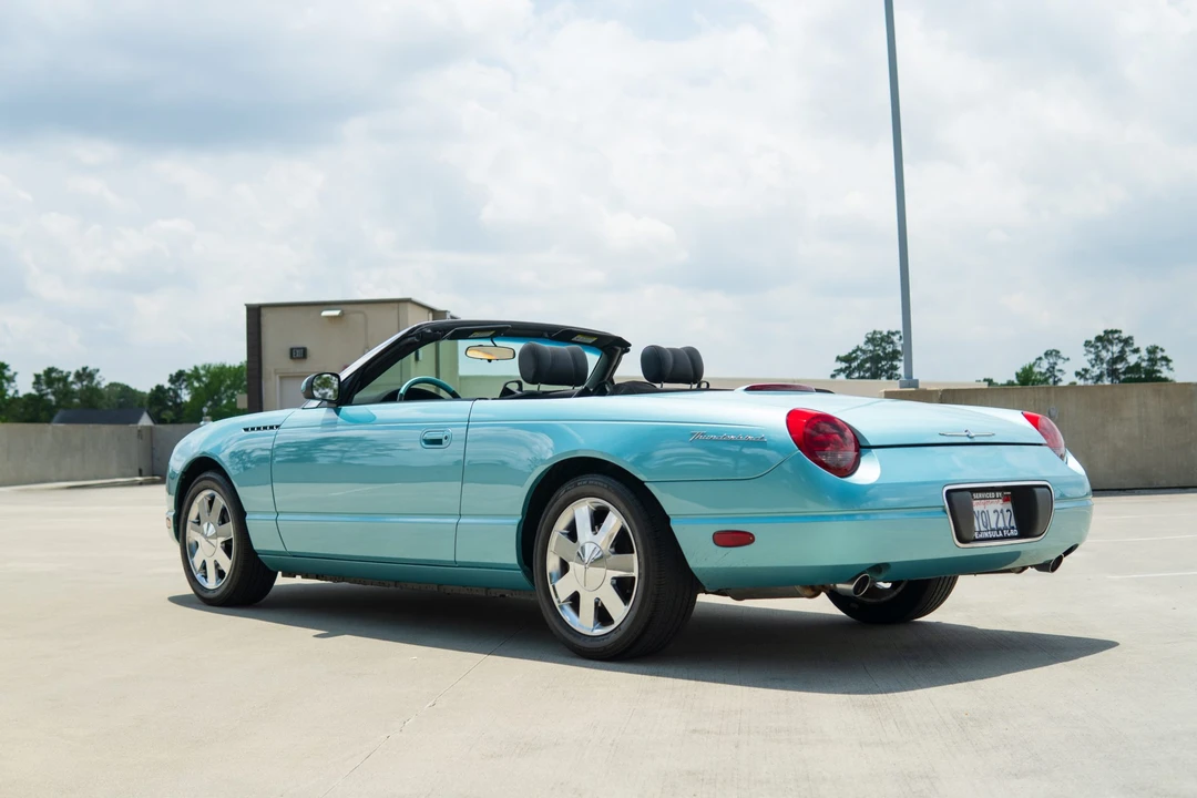 2002 Ford Thunderbird 11th Gen - Image 27 of 31