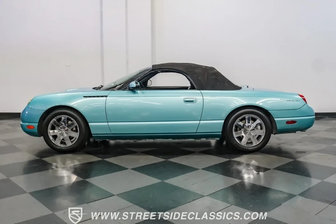 2002 Ford Thunderbird 10th Gen - Image 8 of 21