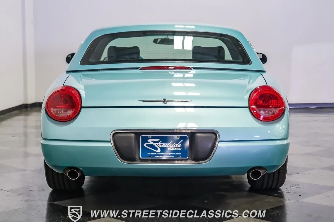 2002 Ford Thunderbird 10th Gen - Image 13 of 21