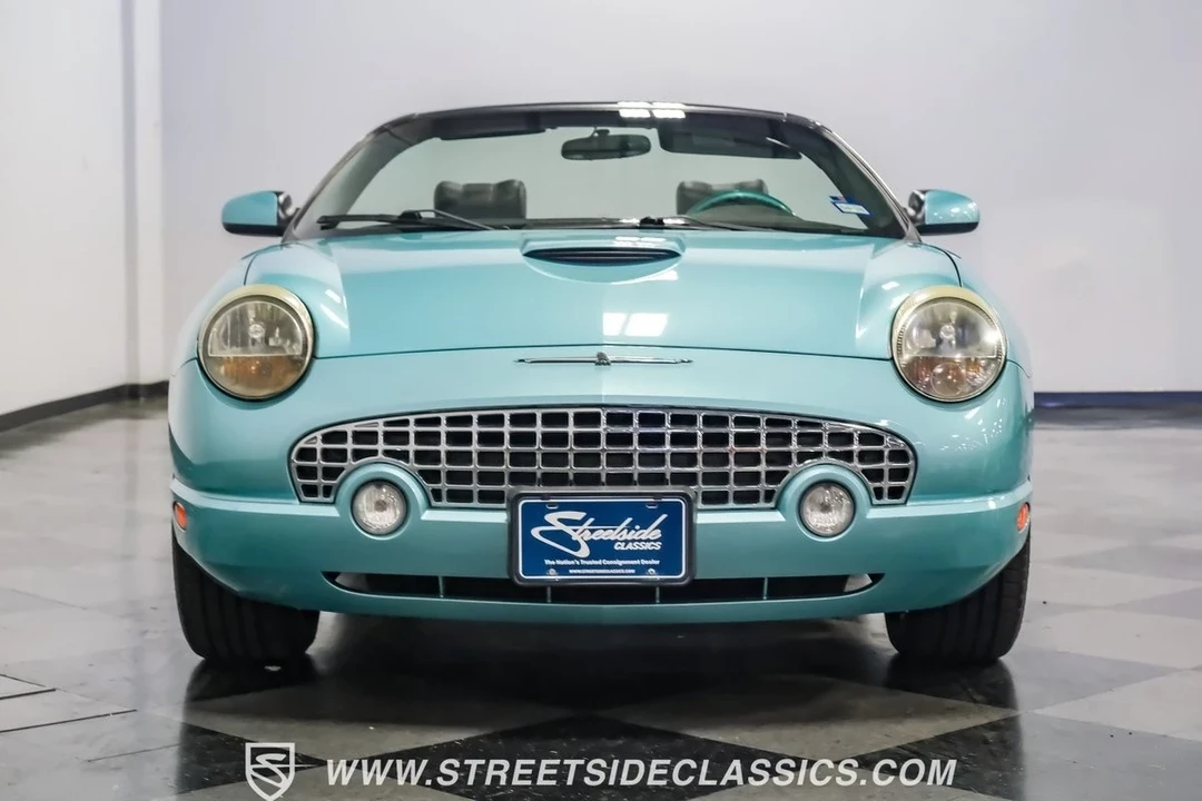 2002 Ford Thunderbird 10th Gen - Image 20 of 21