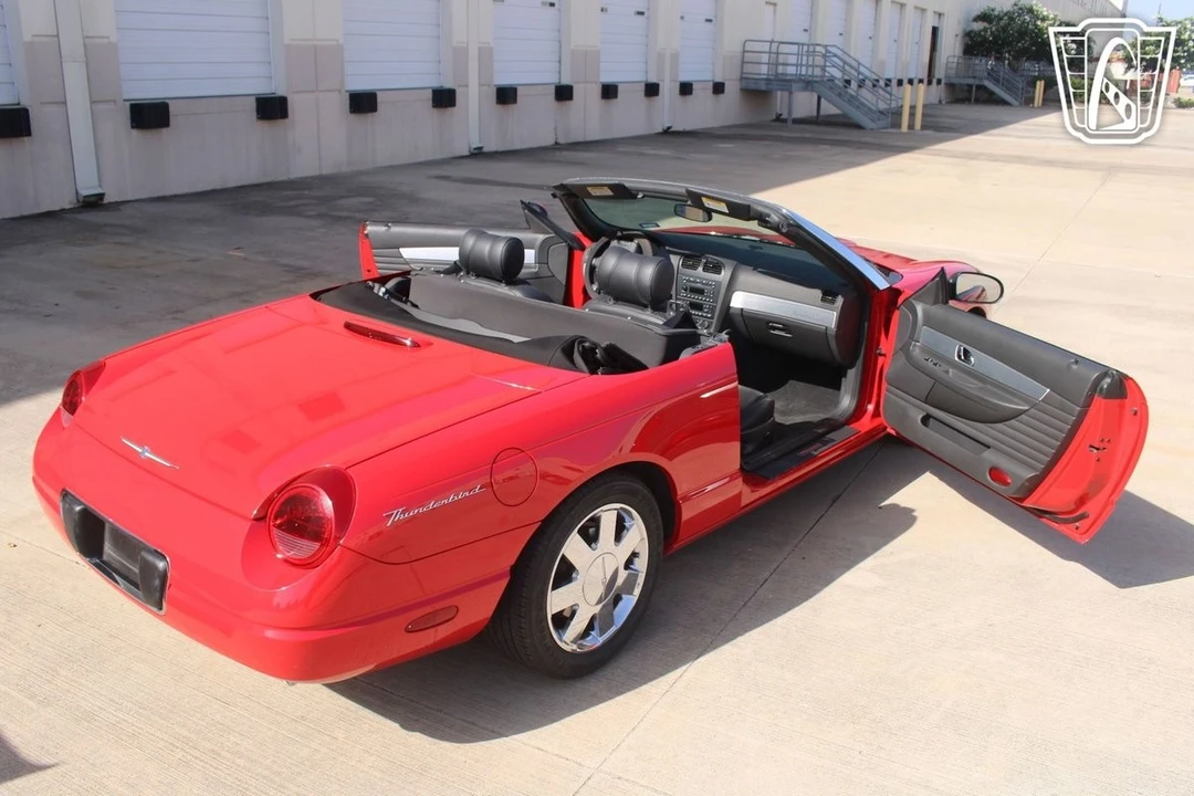 2002 Ford Thunderbird 11th Gen - Image 11 of 12