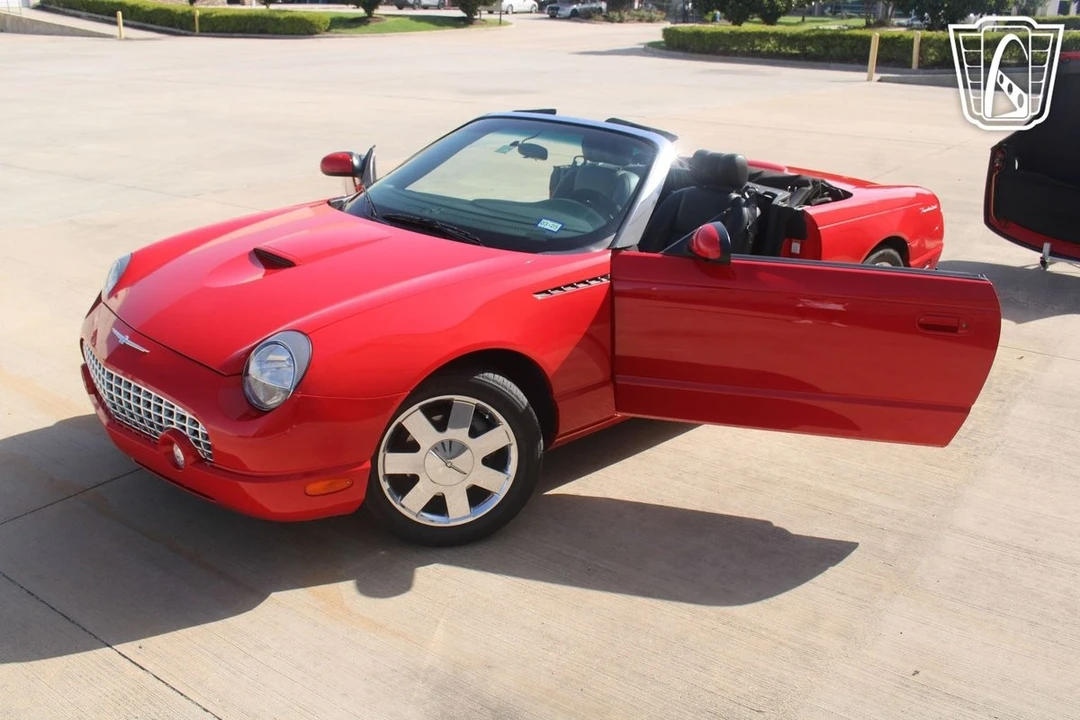 2002 Ford Thunderbird 11th Gen - Image 9 of 12