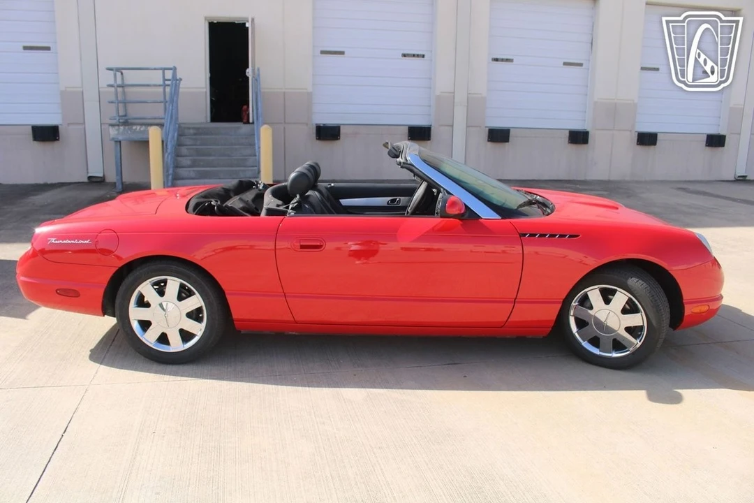 2002 Ford Thunderbird 11th Gen - Image 6 of 12