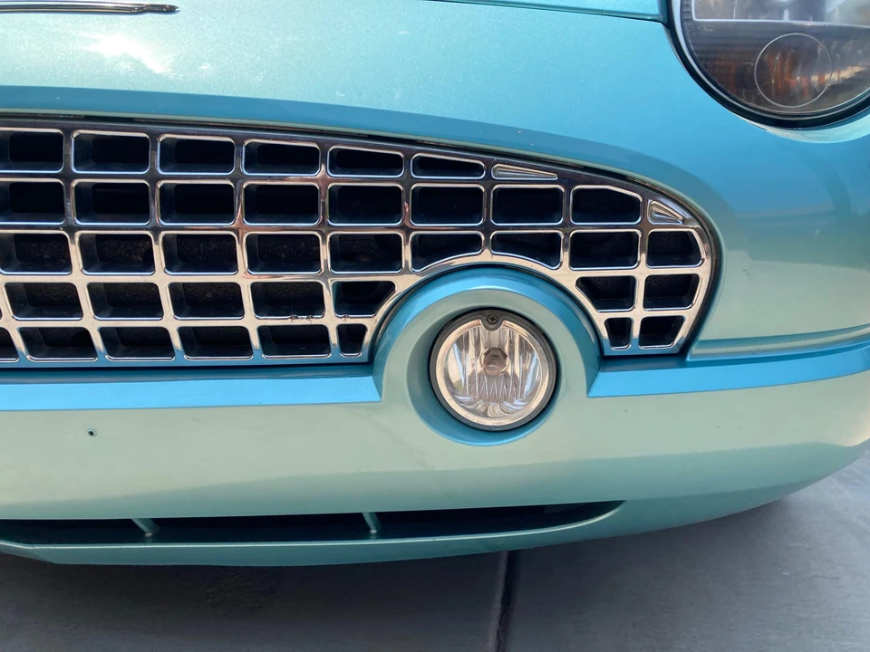 2002 Ford Thunderbird 11th Gen - Image 12 of 29