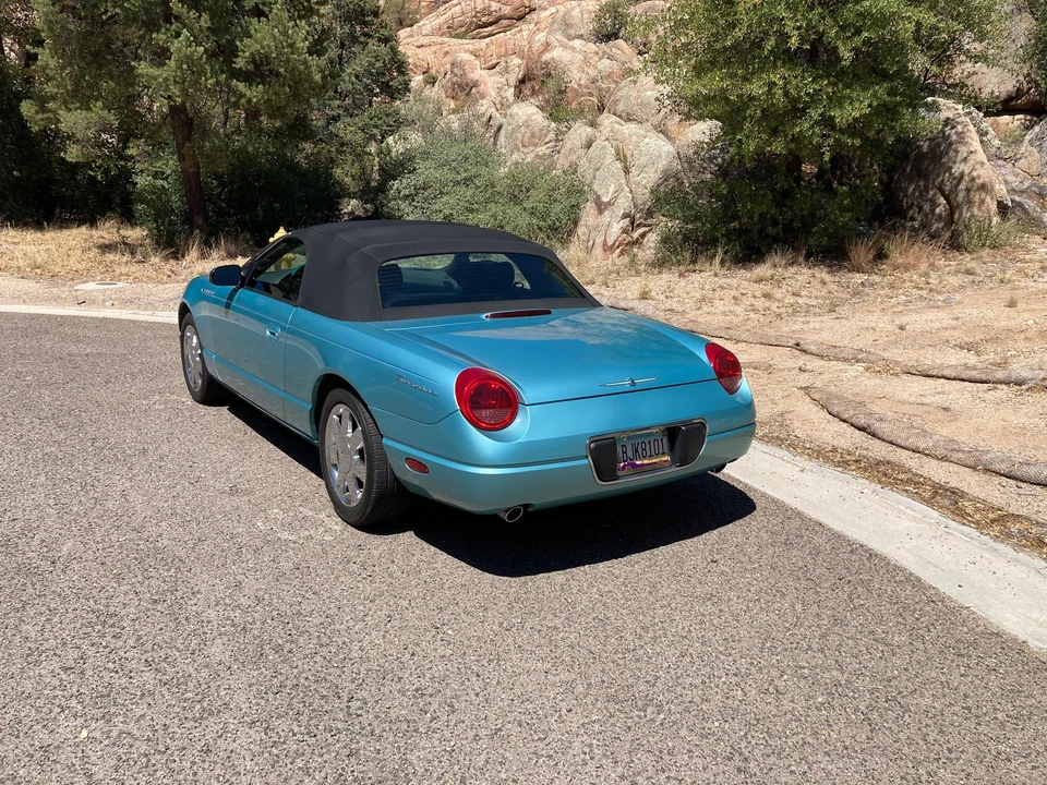 2002 Ford Thunderbird 11th Gen - Image 9 of 29