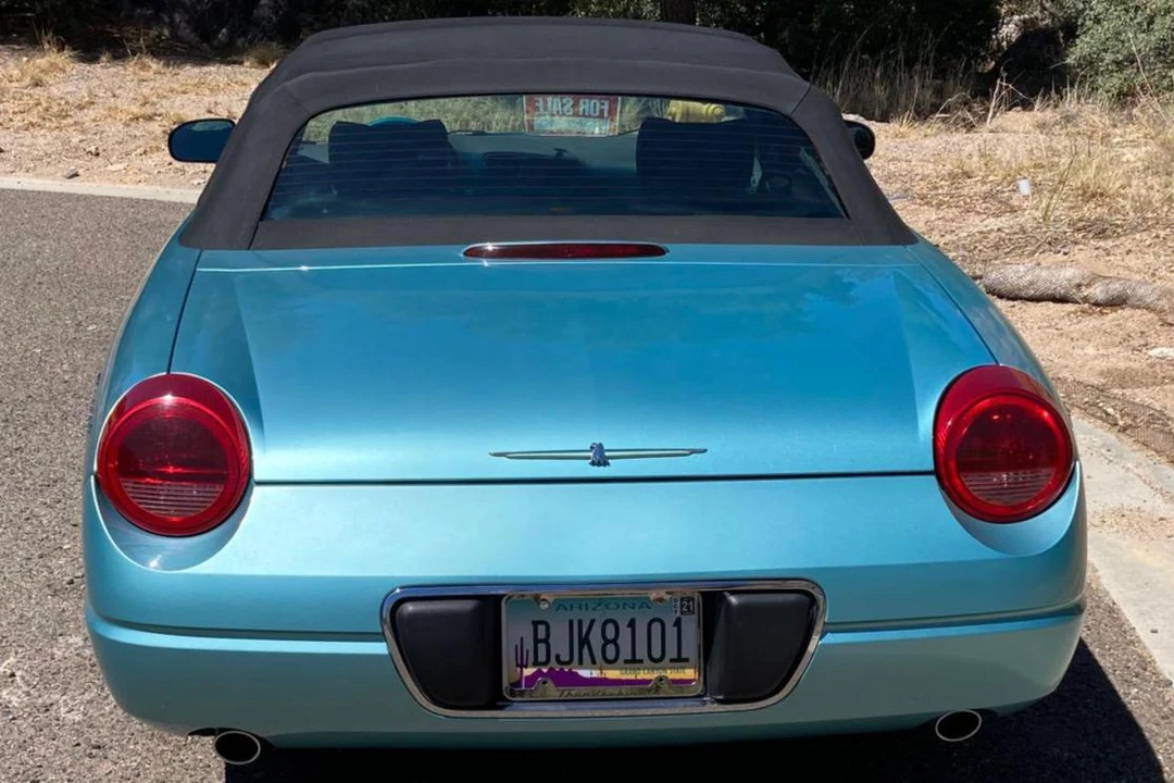 2002 Ford Thunderbird 11th Gen - Image 5 of 29