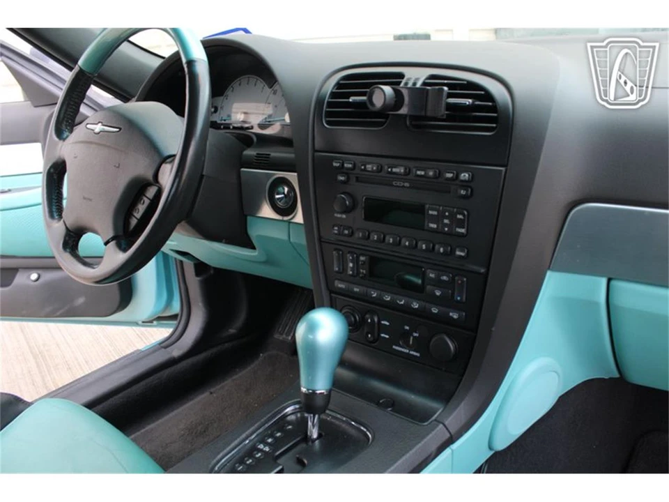 2002 Ford Thunderbird 11th Gen - Image 6 of 31