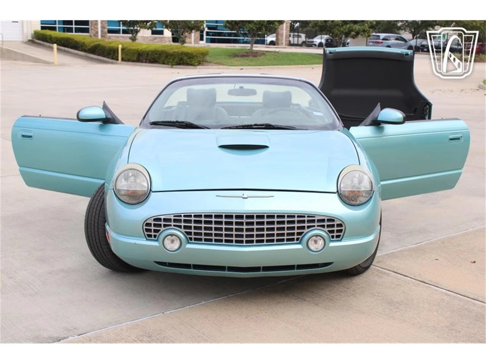 2002 Ford Thunderbird 11th Gen - Image 21 of 31