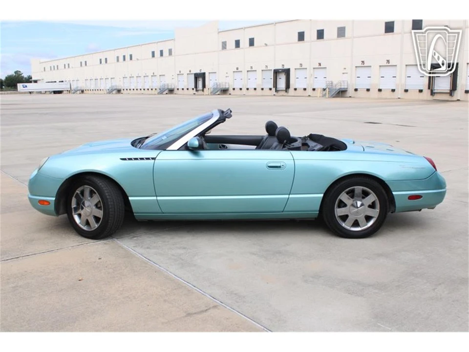 2002 Ford Thunderbird 11th Gen - Image 2 of 31