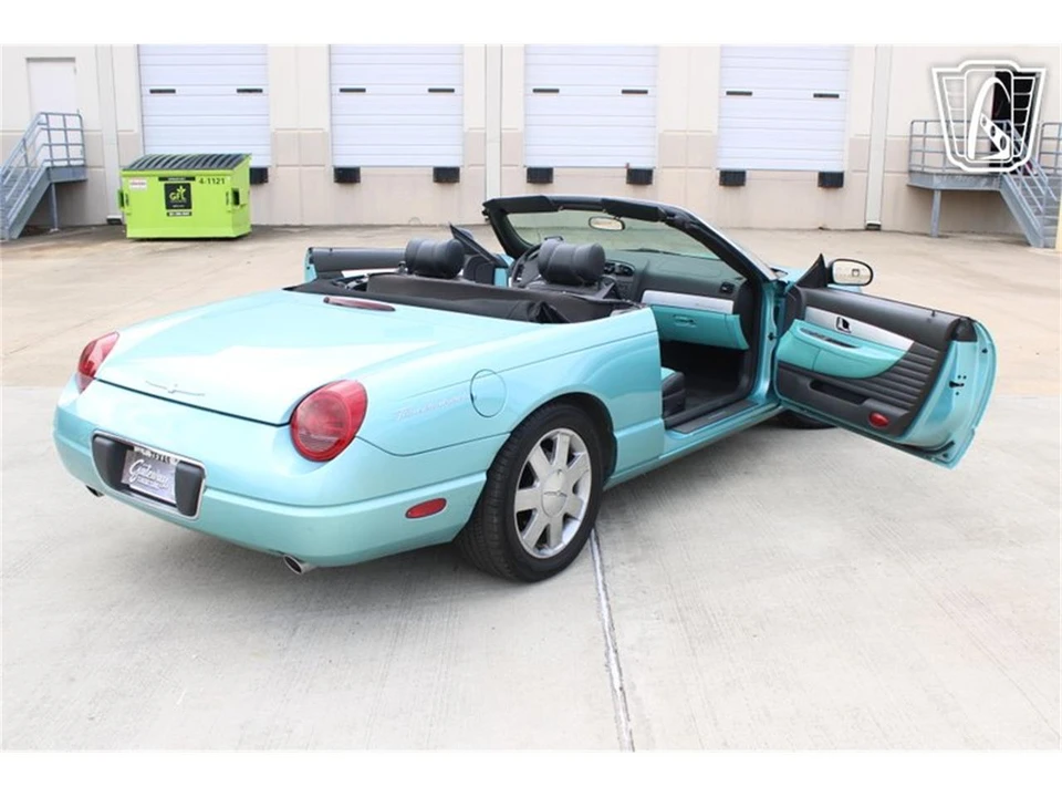 2002 Ford Thunderbird 11th Gen - Image 25 of 31