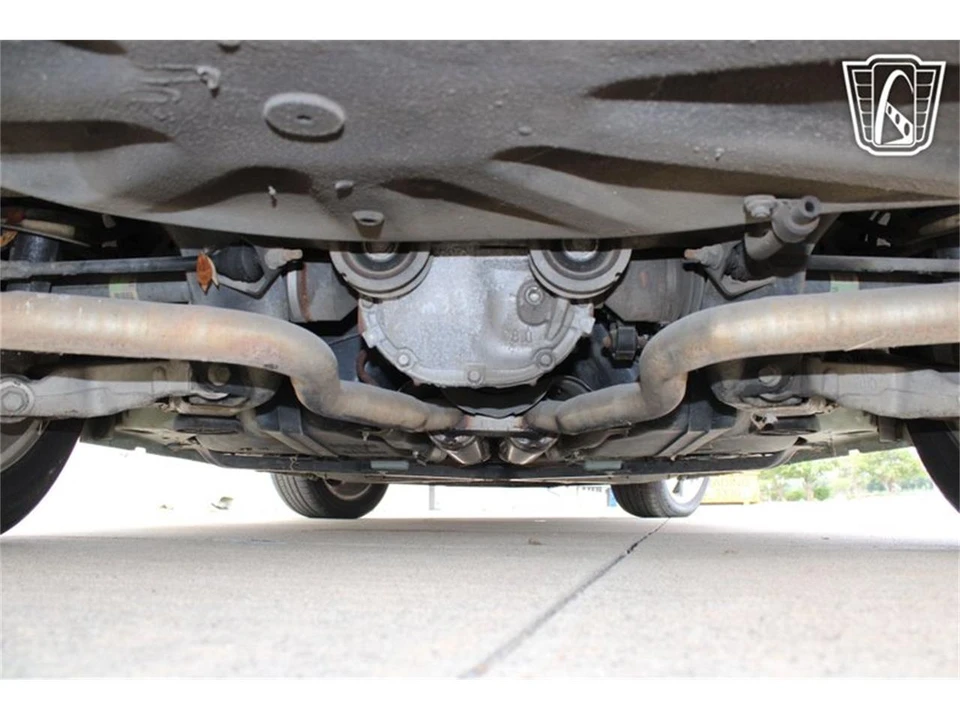 2002 Ford Thunderbird 11th Gen - Image 10 of 31