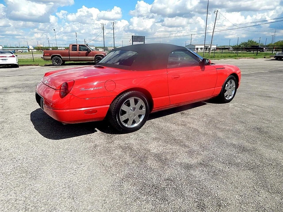 2002 Ford Thunderbird 11th Gen - Image 18 of 27
