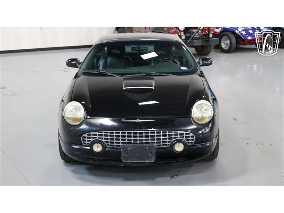 2002 Ford Thunderbird 11th Gen - Image 26 of 31