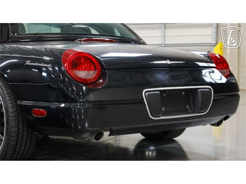 2002 Ford Thunderbird 11th Gen - Image 11 of 31