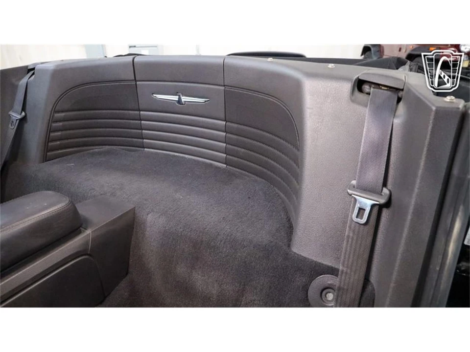2002 Ford Thunderbird 11th Gen - Image 21 of 31