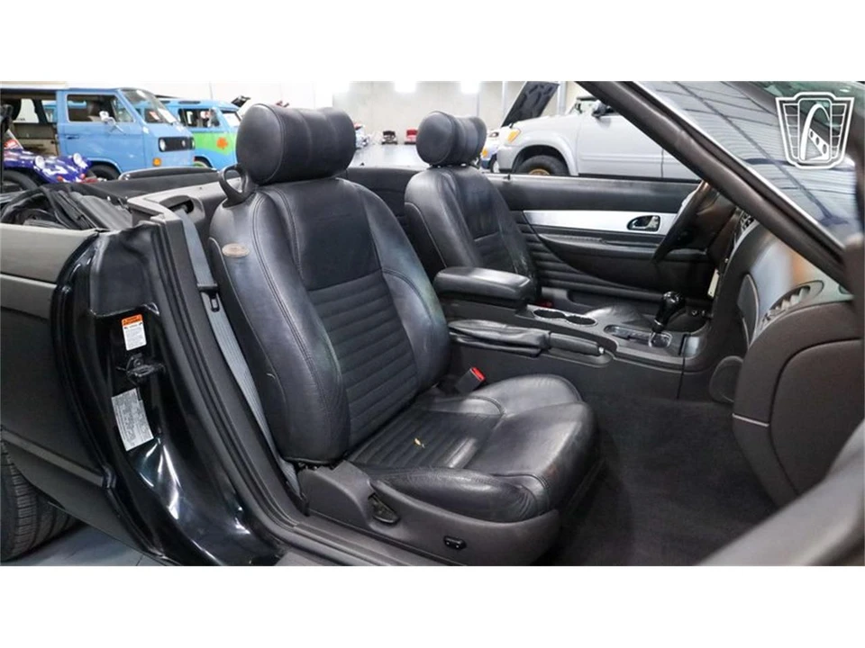 2002 Ford Thunderbird 11th Gen - Image 19 of 31