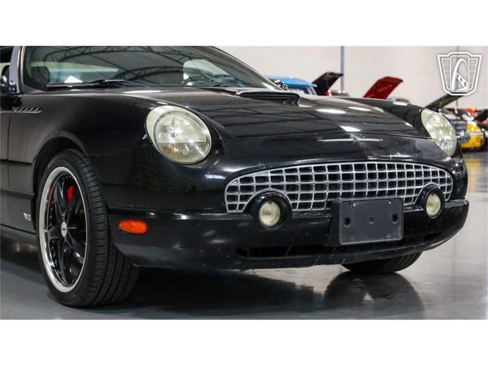 2002 Ford Thunderbird 11th Gen - Image 10 of 31