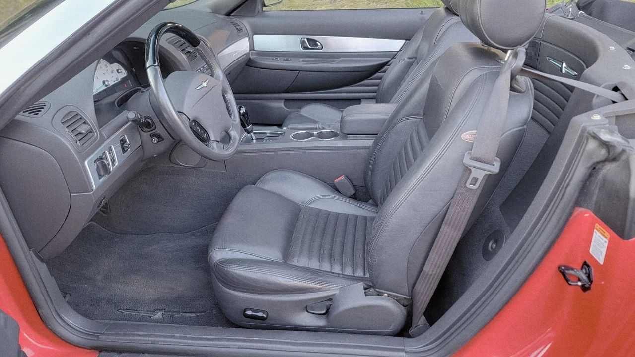 2002 Ford Thunderbird 11th Gen - Image 13 of 21