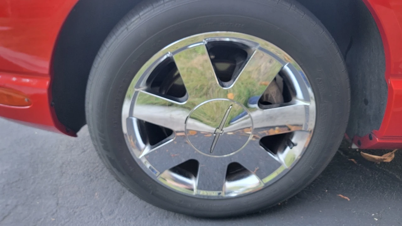 2002 Ford Thunderbird 11th Gen - Image 11 of 21