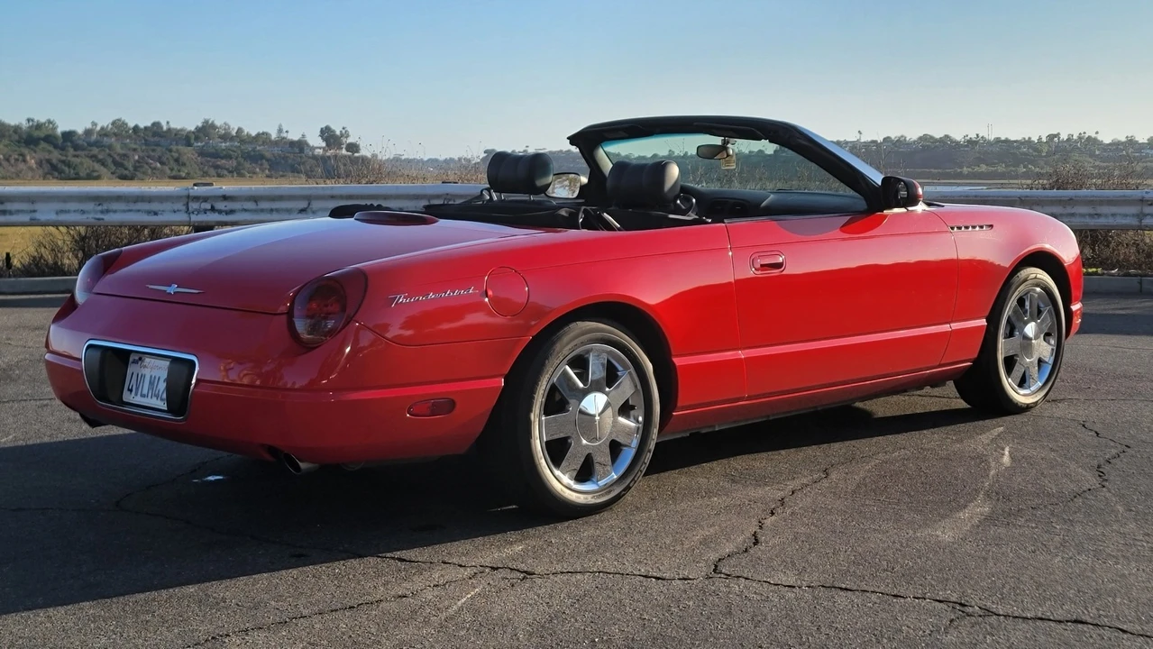 2002 Ford Thunderbird 11th Gen - Image 3 of 21