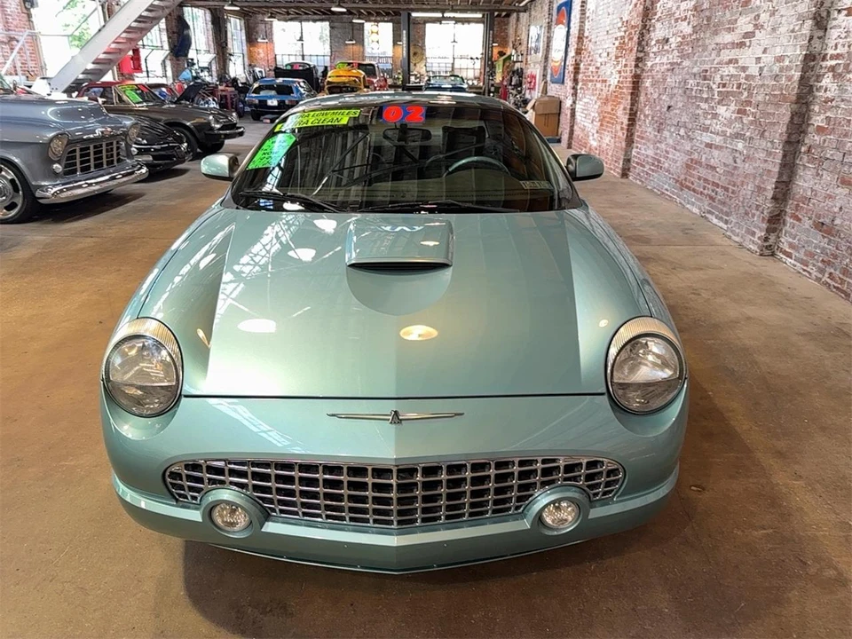 2002 Ford Thunderbird 11th Gen - Image 7 of 31