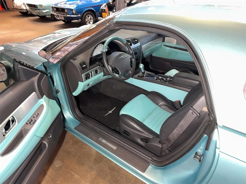 2002 Ford Thunderbird 11th Gen - Image 12 of 31