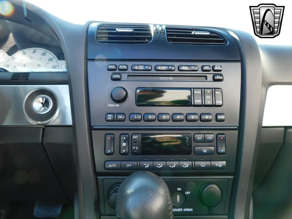 2002 Ford Thunderbird 10th Gen - Image 14 of 21