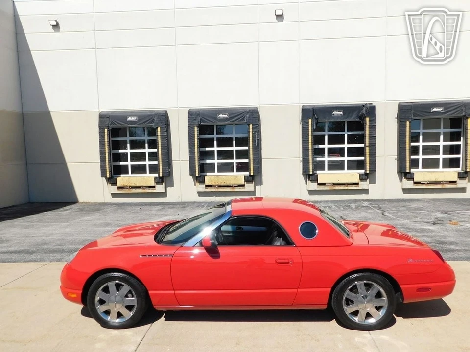 2002 Ford Thunderbird 10th Gen - Image 4 of 21