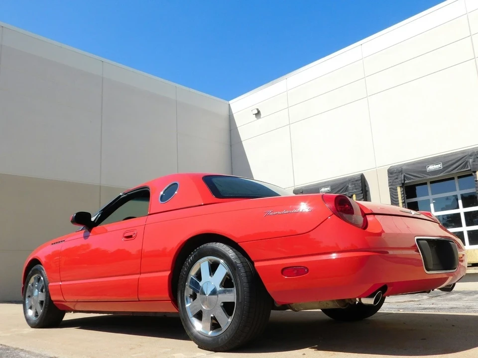 2002 Ford Thunderbird 10th Gen - Image 5 of 12
